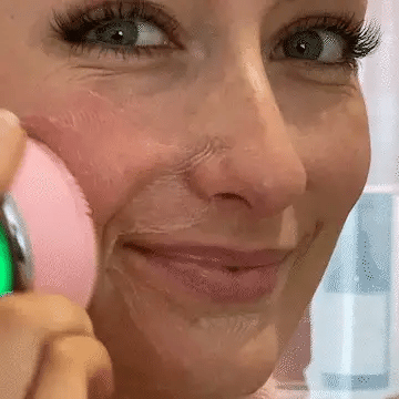 Glo Cleansing Brush With LED Light Therapy